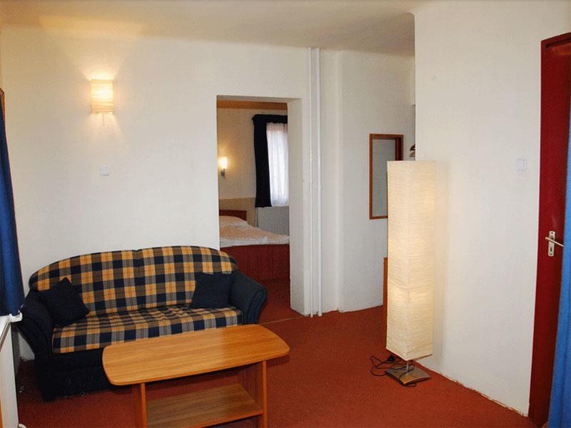 Platan Panzio Hotel Dobogoko Eksteriør billede